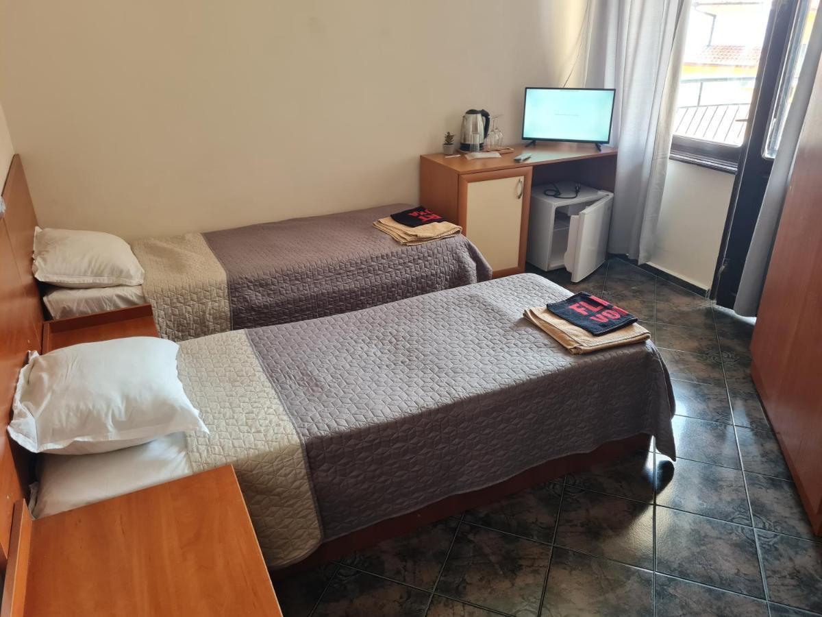 Алми Almi Hotel สวิติ วลัส ภายนอก รูปภาพ