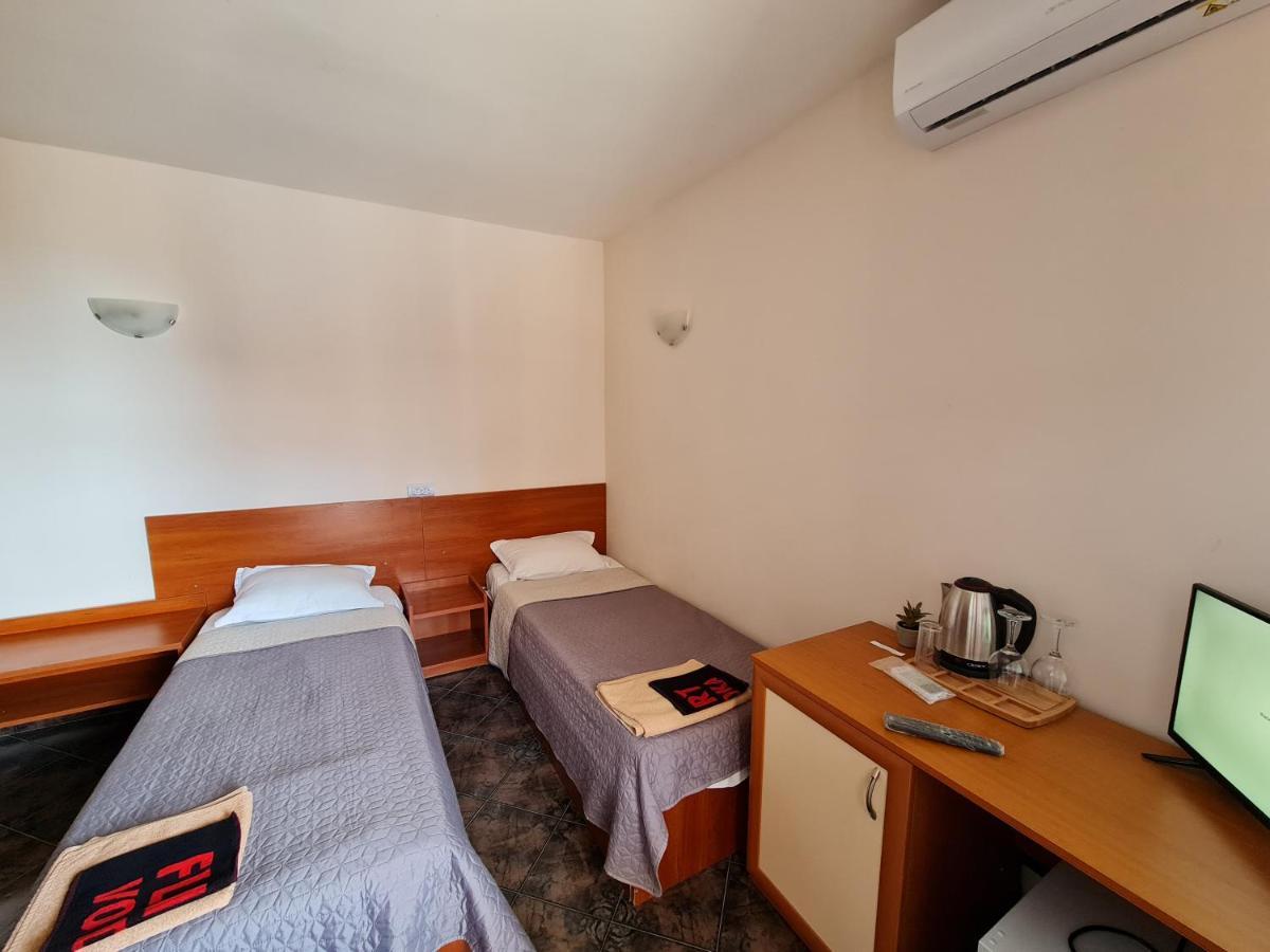 Алми Almi Hotel สวิติ วลัส ภายนอก รูปภาพ