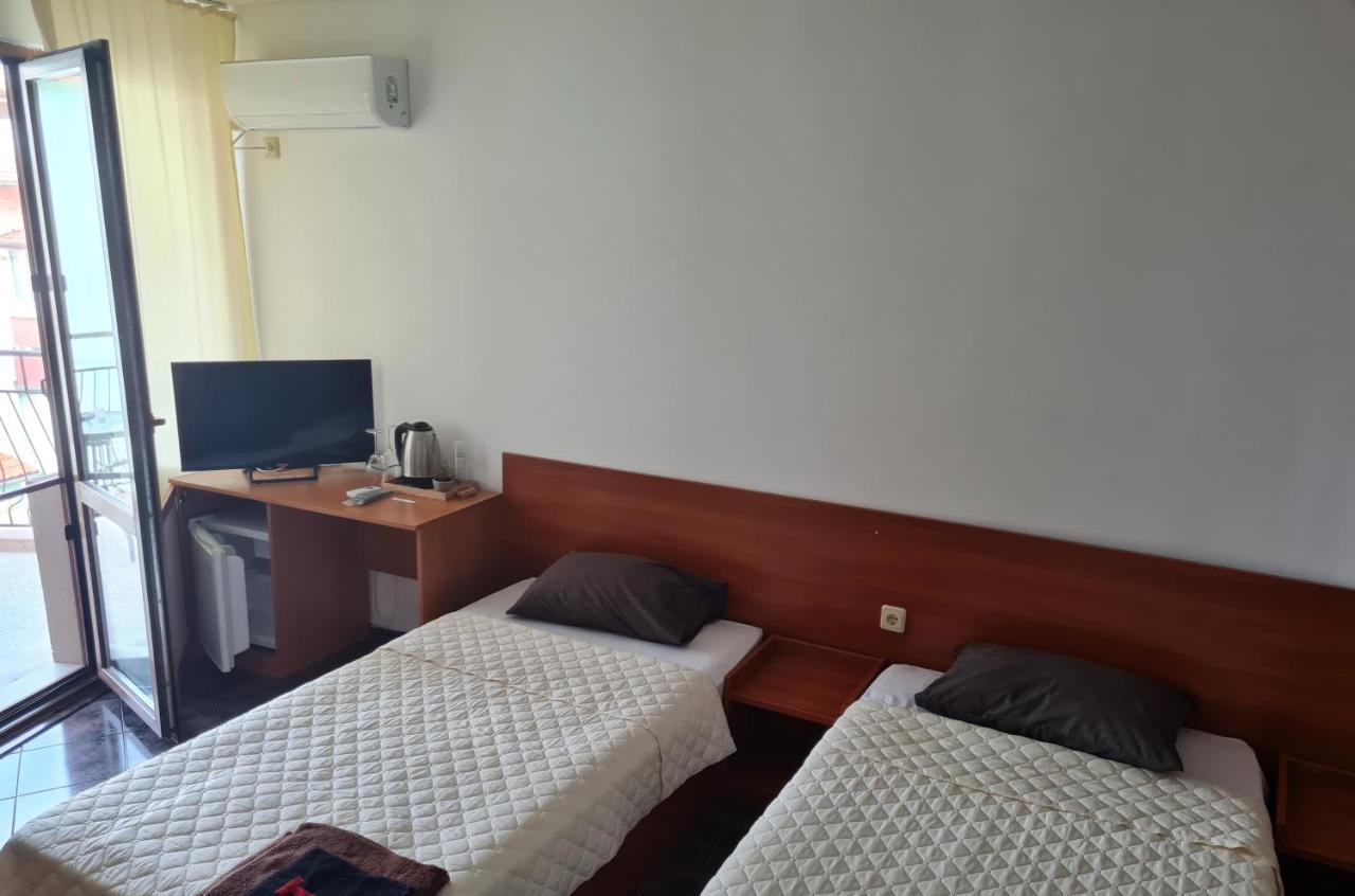 Алми Almi Hotel สวิติ วลัส ภายนอก รูปภาพ