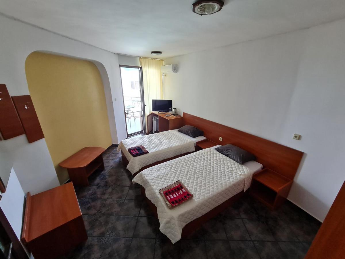 Алми Almi Hotel สวิติ วลัส ภายนอก รูปภาพ