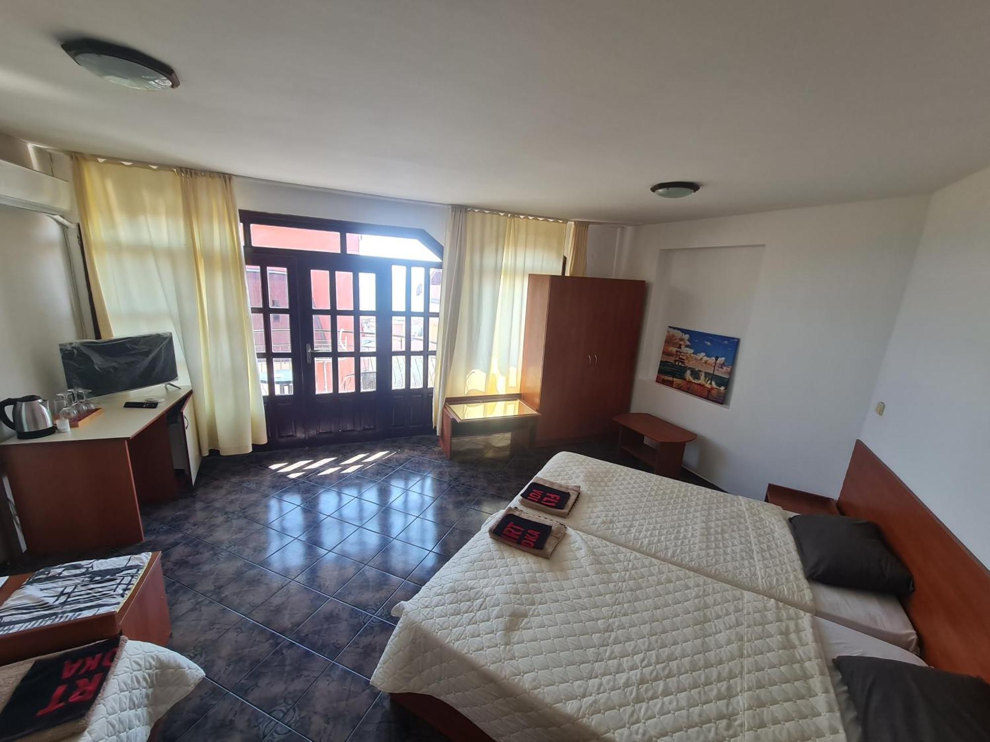 Алми Almi Hotel สวิติ วลัส ภายนอก รูปภาพ