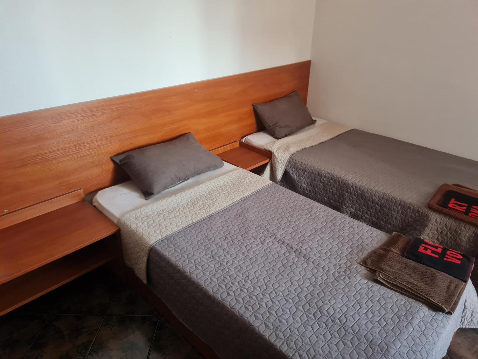 Алми Almi Hotel สวิติ วลัส ภายนอก รูปภาพ