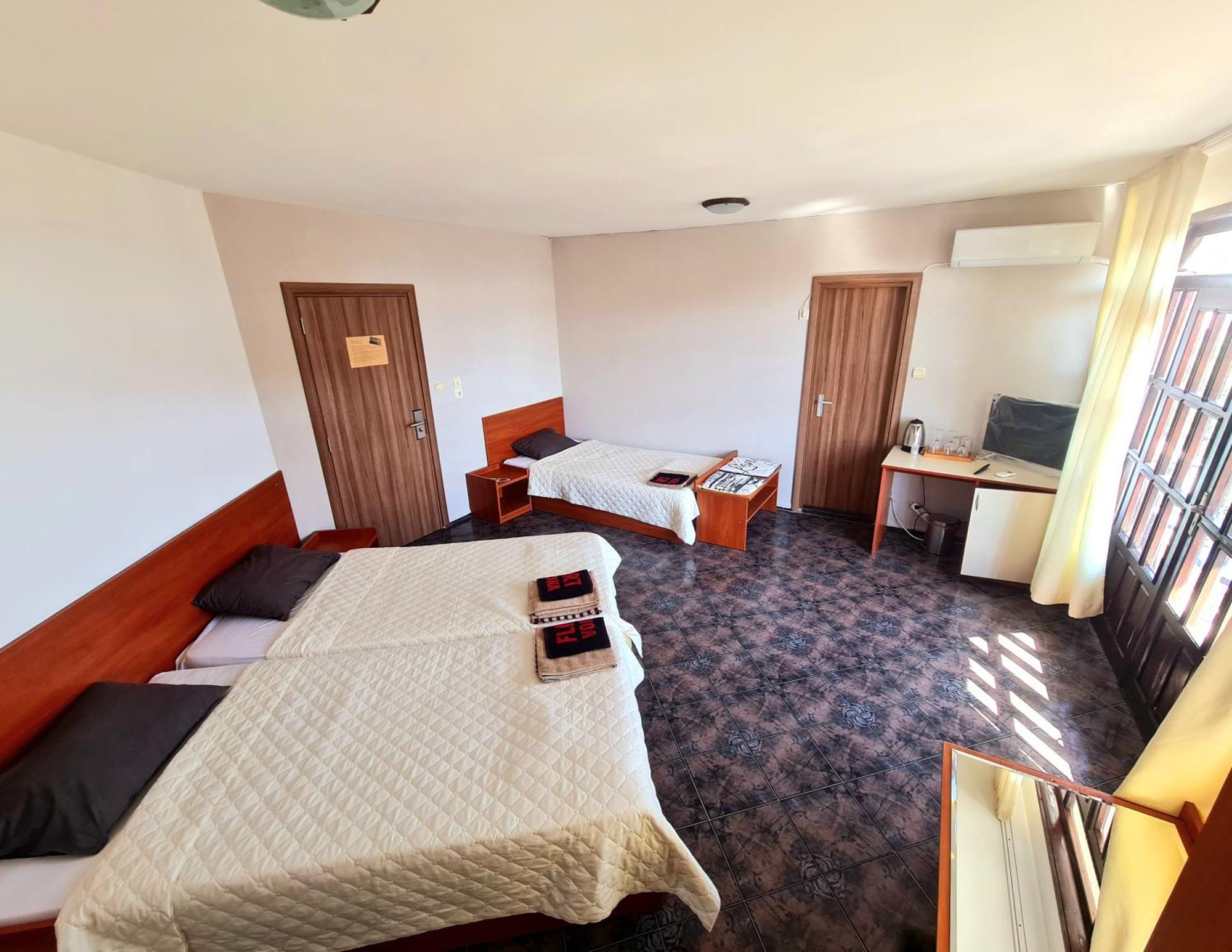 Алми Almi Hotel สวิติ วลัส ภายนอก รูปภาพ