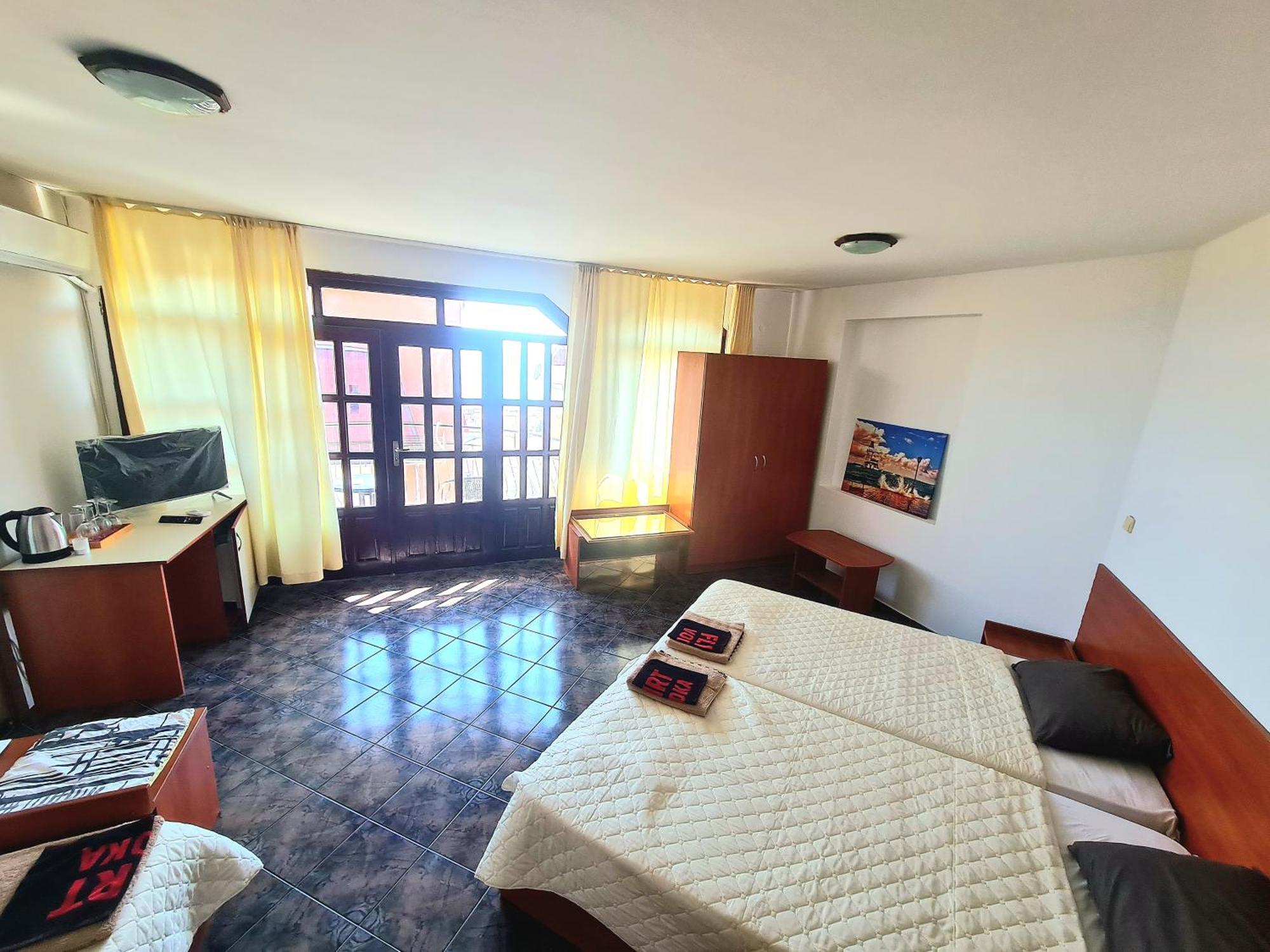 Алми Almi Hotel สวิติ วลัส ภายนอก รูปภาพ