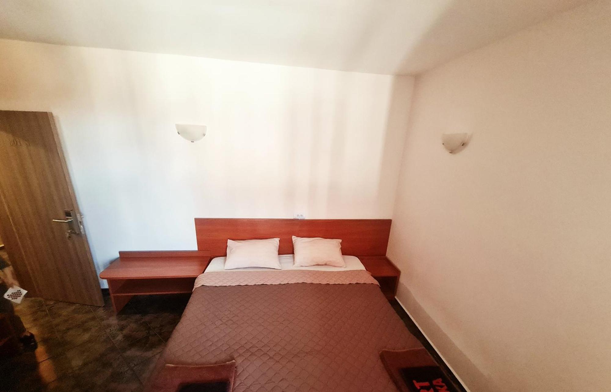 Алми Almi Hotel สวิติ วลัส ภายนอก รูปภาพ